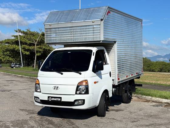 HYUNDAI HR 2.5 LONGO SEM CAÇAMBA 4X2 16V 130CV TURBO INTERCOOLER DIESEL 2P MANUAL